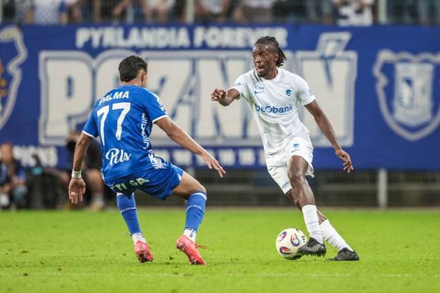 POLAND OUT !!! 21.08.2025 POZNAN, BULGARSKA , ENEA STADION PILKA NOZNA (FOOTBALL), PLAY-OFFS UEFA EUROPA LIGA 2025 - 2026 GAME LECH POZNAN - RKC GENK N P (L) LUIS PALMA (R) JORIS KAYEMBE FOTO JAKUB PIASECKI CYFRASPORT NEWSPIX.PL --- newspix.pl 