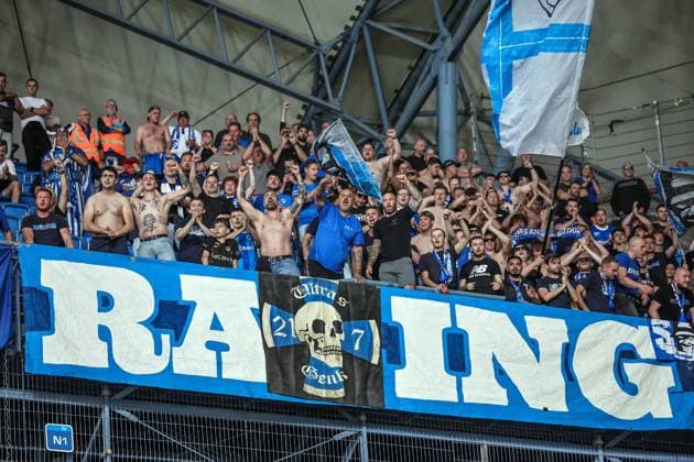 POLAND OUT !!! 21.08.2025 POZNAN, BULGARSKA , ENEA STADION PILKA NOZNA (FOOTBALL), PLAY-OFFS UEFA EUROPA LIGA 2025 - 2026 GAME LECH POZNAN - RKC GENK N P FANS CELEBRATING VICTORY WITH PLAYERS FOTO JAKUB PIASECKI CYFRASPORT NEWSPIX.PL --- newspix.pl 