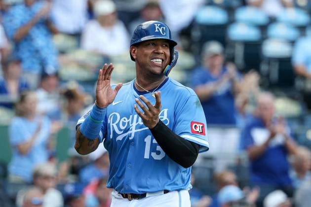 August 21, 2025: Kansas City Royals designated hitter Salvador Perez (13) reacts after scoring on a bases loaded walk from Texas Rangers relief pitcher Danny Coulombe (54) during the seventh inning of a baseball game at Kauffman Stadium in Kansas City, MO. CSM Kansas City United States of America - ZUMAc04_ 20250821_zma_c04_083 Copyright: xDavidxSmithx