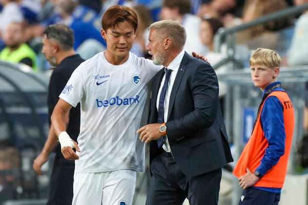 Lech Poznan vs KRC Genk - UEFA Europa League Hyeongyu Oh and Thorsten Fink during UEFA Europa League play-off match between Lech Poznan and KRC Genk at Poznan Stadium in Poznan,Poland on August 21, 2025 Poznan Poland  Copyright: xAndrzejxIwanczukx originalFilename:iwanczuk-lechpozn250821_npYxF.jpg