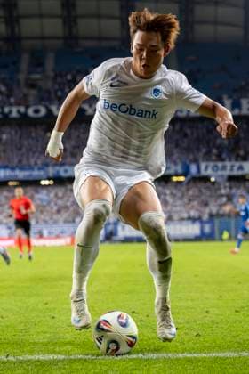 Lech Poznan vs KRC Genk - UEFA Europa League Hyeongyu Oh during UEFA Europa League play-off match between Lech Poznan and KRC Genk at Poznan Stadium in Poznan,Poland on August 21, 2025 Poznan Poland  Copyright: xAndrzejxIwanczukx originalFilename:iwanczuk-lechpozn250821_npn6V.jpg