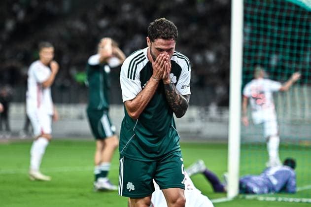 2 Davide Calabria of Panathinaikos plays during the Europa League, Play-offs, 1st leg match between Panathinaikos and Samsunspor at OAKA Stadium on August 21, 2025, in Athens, Greece.  Copyright: xStefanosxKyriazis IPAxSportx xipa-agency.netx xx IPA_62901976 IPA_Agency_IPA62901976