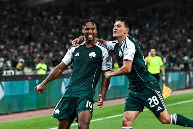 CALCIO - UEFA Europa League - Panathinaikos vs Samsunspor 14 Erik Palmer-Brown of Panathinaikos celebrates a goal with his teammate 28 Facundo Pellistri during the Europa League, Play-offs, 1st leg match between Panathinaikos and Samsunspor at OAKA Stadium on August 21, 2025, in Athens, Greece. Athens Greece  Copyright: xIPAxSport ABACAx