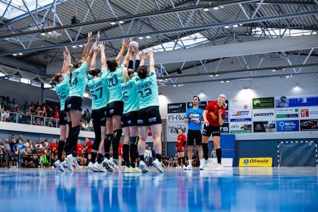 21 08 2025, GER, Handball, Women, Season 2025 2026, 1 BL Alsco Womens Handball Bundesliga, Test match, Thueringer HC BSV Sachsen Zwickau Anna Szabo Thueringer HC,26 Anika Niederwieser Thueringer HC,14 Josefine Hanfland Thueringer HC,57 Jana Scheib Thueringer HC,20 Nathalie Hendrikse Thueringer HC,6 Natsuki Aizawa Thueringer HC,23 Laura Penzes BSV Sachsen Zwickau 99974 Mühlhausen Goermar Görmar Halle Thuringia Germany