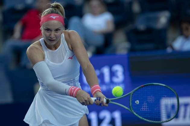 August 21, 2025, Monterrey, Nuevo Leon, Mexico: Rebecca A ramkovoÂ¡ (SVK) in action against Alycia Parks (USA) during their match at the Monterrey Open WTA, Tennis Damen 500. Monterrey Mexico - ZUMAo125 0831109667st Copyright: xAntonioxOjedax