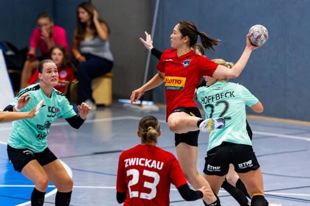 21 08 2025, GER, Handball, Women, Season 2025 2026, 1 BL Alsco Womens Handball Bundesliga, Test match, Thueringer HC BSV Sachsen Zwickau Csenge Kuczora Thueringer HC,59 99974 Mühlhausen Goermar Görmar Halle Thuringia Germany