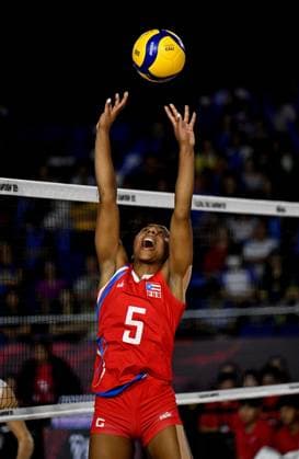 (250822) -- CHIANG MAI, Aug. 22, 2025 -- Wilmarie Rivera of Puerto Rico competes during the Preliminary Phase Pool C match between Puerto Rico and France at the Volleyball Women s World Championship, WM, Weltmeisterschaft in Chiang Mai, Thailand, Aug. 22, 2025. ) (SP)THAILAND-CHIANG MAI-VOLLEYBALL-WOMEN S WORLD CHAMPIONSHIP-PUERTO RICO VS FRANCE HouxZhaokang 