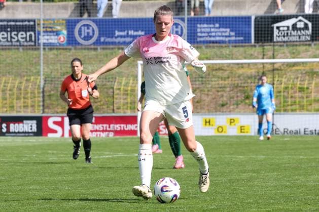 22 08 2025, Football, Women, Season 2025 2026, Test match, Bayer Leverkusen VfL Wolfsburg Claudia Wenger Bayer Leverkusen, 5 Hof Stadion Grüne Au Bayern Germany