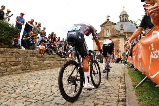 Sport Bilder des Tages Dutch Mathieu van der Poel of Alpecin-Deceuninck pictured in action during the third stage of the Renewi Tour multi-stage cycling race, from Aalter to Geraardsbergen (179,9 km) on Friday 22 August 2025. The five-day race takes place in Belgium and the Netherlands. DAVIDxPINTENS  x131891166x