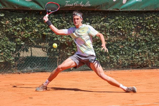 TENNIS - Internazionali di Tennis - M25 ITF Lesa Cup Luciano Emanuel Ambrogi (ARG) during M25 ITF Lesa Cup, International Tennis match in Lesa, Italy, August 22 2025 Lesa Italy  Copyright: xIPAxSport ABACAx