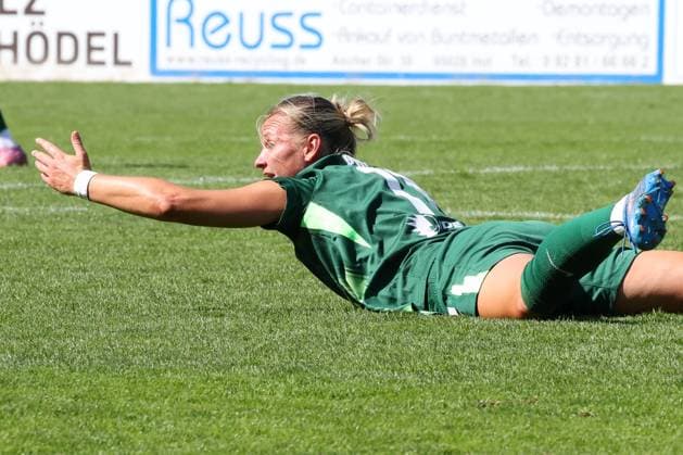 22 08 2025, Football, Women, Season 2025 2026, Test match, Bayer Leverkusen VfL Wolfsburg Alexandra Popp VfL Wolfsburg, 11 complains Hof Stadion Grüne Au Bayern Germany