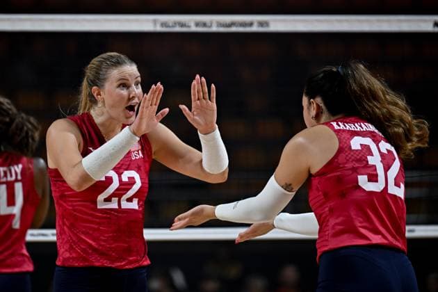 USA v Slovenia - FIVB Women s Volleyball World Championship, WM, Weltmeisterschaft NAKHON RATCHASIMA, THAILAND - AUGUST 22: Players of USA celebrate after a point during FIVB Women s Volleyball World Championship volleyball match between USA and Slovenia at Korat Chatchai Hall in Nakhon Ratchasima, Thailand on August 22, 2025. Mustafa Hatipoglu Anadolu Nakhon Ratchasima Thailand. Editorial use only. Please get in touch for any other usage.  Copyright: x2025xAnadoluxMustafaxHatipoglux