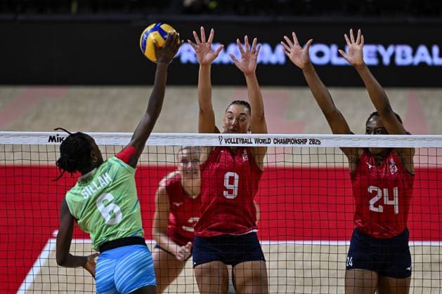 USA v Slovenia - FIVB Women s Volleyball World Championship, WM, Weltmeisterschaft NAKHON RATCHASIMA, THAILAND - AUGUST 22: Fatoumatta Sillah (6) of Slovenia in action during FIVB Women s Volleyball World Championship volleyball match between USA and Slovenia at Korat Chatchai Hall in Nakhon Ratchasima, Thailand on August 22, 2025. Mustafa Hatipoglu Anadolu Nakhon Ratchasima Thailand. Editorial use only. Please get in touch for any other usage.  Copyright: x2025xAnadoluxMustafaxHatipoglux