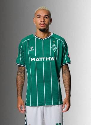 official portrait date SV Werder Bremen 2025 2026 Justin Njinmah SV Werder Bremen 11 1 BL portrait date 2025 2026, xWerderxBremenx xHeidmannxxvia nph00001