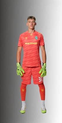 official portrait date SV Werder Bremen 2025 2026 Stefan Smarkalev Werder Bremen 37 1 BL portrait date 2025 2026, xWerderxBremenx xHeidmannxxvia nph00001
