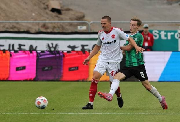 22 08 2025 Soccer Season 2025 2026 2 Soccer Bundesliga 03 Matchday SC Preußen Münster SCP 1 FC Nürnberg FCN Club Sportfoto Zink DaMa xdaxmax DFL regulations prohibit any use of photographs as image sequences and or quasi video only for editorial use Ondrej Karafiat 44, 1 FC Nürnberg FCN Joshua Mees 8, Preußen Münster