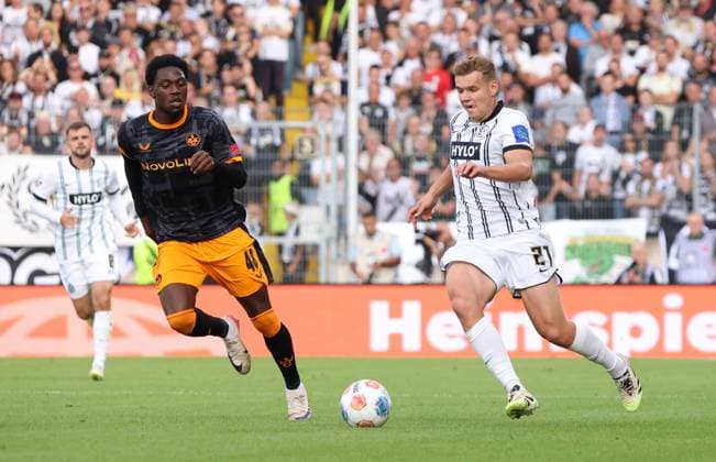 22 08 2025, Football, Men, 2 Bundesliga, Season 2025 2026, SV 07 Elversberg 1 FC Kaiserslautern, Faride Alidou 1 FC Kaiserslautern Lasse Günther SV 07 Elversberg Elversberg Ursapharm Arena an der Kaiserlinde Saarland Germany EN Copyright: xFabianxKleerx