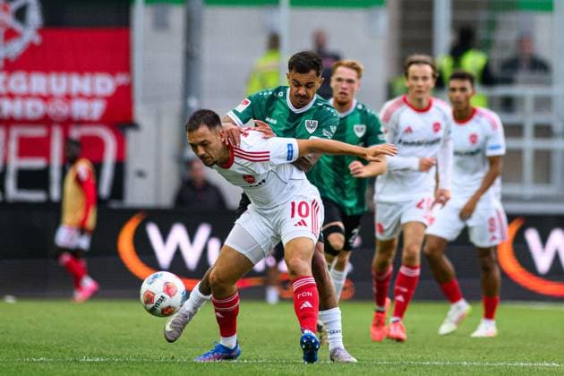 MUNSTER, GERMANY - 22 AUGUST, 2025: Julian Justvan, Oliver Batista Meier, The football match of 2.Bundesliga SC Preussen Munster 1. FC Nurnberg at LVM-Preussenstadion  Copyright: xVITALIIxKLIUIEVx