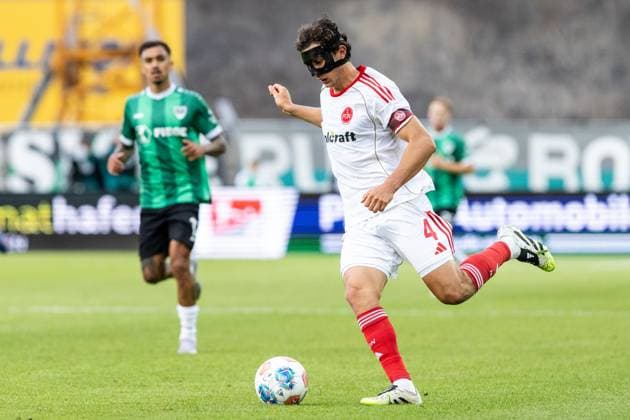 2 Fußball Bundesliga SC Preußen Münster 1 FC Nürnberg 22 08 2025 Fabio Gruber 1 FC Nürnberg, 4 2 Fußball Bundesliga SC Preußen Münster 1 FC Nürnberg LVM Preußenstadion, Münster 22 08 2025 DFL regulations prohibit any use of photographs as image sequences and or quasi video Copyright: xBEAUTIFULxSPORTS Buriakovx