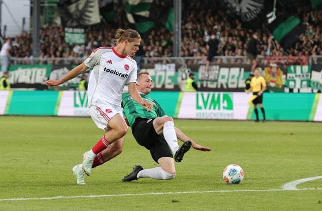 22 08 2025 Soccer Season 2025 2026 2 Soccer Bundesliga 03 Matchday SC Preußen Münster SCP 1 FC Nürnberg FCN Club Sportfoto Zink DaMa xdaxmax DFL regulations prohibit any use of photographs as image sequences and or quasi video only for editorial use Artem Stepanov 11, 1 FC Nürnberg FCN Simon Scherder 15, Preußen Münster