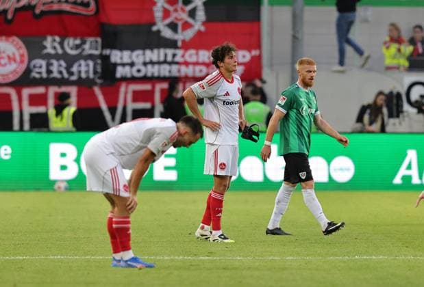 22 08 2025 Soccer Season 2025 2026 2 Soccer Bundesliga 03 Matchday SC Preußen Münster SCP 1 FC Nürnberg FCN Club Sportfoto Zink DaMa xdaxmax DFL regulations prohibit any use of photographs as image sequences and or quasi video only for editorial use Julian Justvan 10, 1 FC Nürnberg FCN Fabio Gruber 4, 1 FC Nürnberg FCN disappointed Disappointment after the end of the match