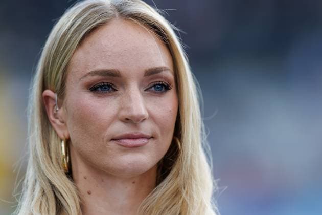 Katharina Kleinfeldt Sky Moderator , SV Elversberg vs 1 FC Kaiserslautern, Football, 2 Bundesliga, 3 Matchday, Season 2025 2026, 22 08 2025 DFB regulations prohibit any use of photographs as image sequences and or quasi video SV Elversberg vs 1 FC Kaiserslautern, Football, 2 Bundesliga, 3 Matchday, Season 2025 2026, 22 08 2025 Copyright: xEibner-Pressefoto AlexanderxNeisx EP_ANS