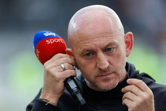 Thorsten Lieberknecht Coach 1 FC Kaiserslautern , SV Elversberg vs 1 FC Kaiserslautern, Football, 2 Bundesliga, Matchday 3, Season 2025 2026, 22 08 2025 DFB regulations prohibit any use of photographs as image sequences and or quasi video SV Elversberg vs 1 FC Kaiserslautern, Football, 2 Bundesliga, Matchday 3, Season 2025 2026, 22 08 2025 Copyright: xEibner-Pressefoto AlexanderxNeisx EP_ANS