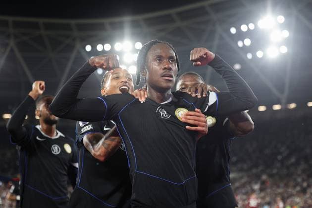 22nd August 2025; London Stadium, London, England; Premier League Football, West Ham United versus Chelsea; Trevoh Chalobah of Chelsea celebrates scoring his sides 5th goal of the match in the 58th minute for 1-5  HenningxVonxJagow