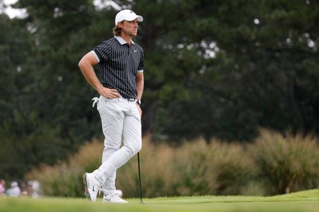 ATLANTA, GA - AUGUST 22: Tommy Fleetwood of England waits for his turn to putt on No. 3 during the second round of the PGA, Golf Herren Tour Championship, August 22, 2025 at East Lake Golf Club in Atlanta, Georgia. (Photo by Matthew Maxey Icon Sportswire) GOLF: AUG 22 PGA FedEx Cup Playoffs - Tour Championship EDITORIAL USE ONLY Icon250822019