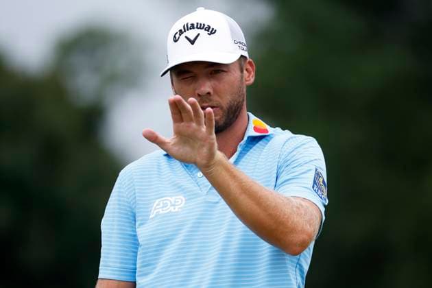 ATLANTA, GA - AUGUST 22: Sam Burns of the United States closes one eye as he reads a putt on No. 3 during the second round of the PGA, Golf Herren Tour Championship, August 22, 2025 at East Lake Golf Club in Atlanta, Georgia. (Photo by Matthew Maxey Icon Sportswire) GOLF: AUG 22 PGA FedEx Cup Playoffs - Tour Championship EDITORIAL USE ONLY Icon250822010