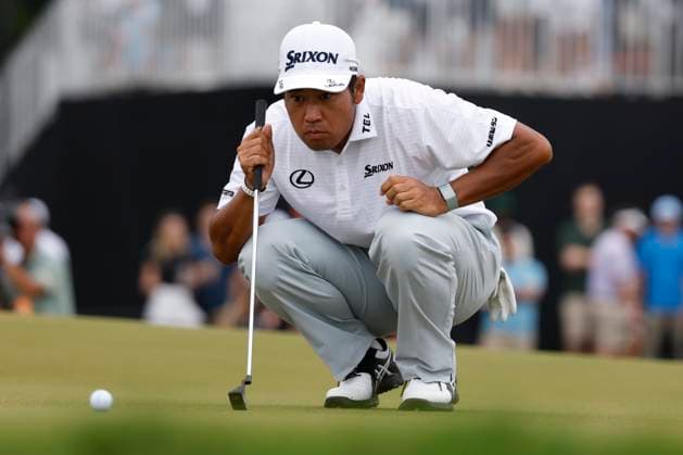 ATLANTA, GA - AUGUST 22: Hideki Matsuyama of Japan squats behind his ball to read a putt on No. 3 during the second round of the PGA, Golf Herren Tour Championship, August 22, 2025 at East Lake Golf Club in Atlanta, Georgia. (Photo by Matthew Maxey Icon Sportswire) GOLF: AUG 22 PGA FedEx Cup Playoffs - Tour Championship EDITORIAL USE ONLY Icon250822004