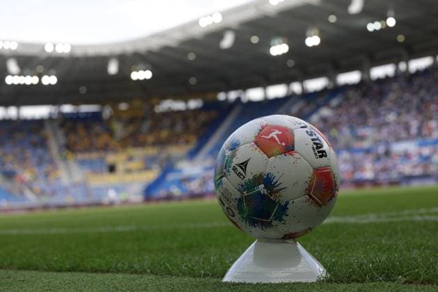 23 08 2025, xhettx, Soccer 2 Bundesliga, Karlsruher SC Eintracht Braunschweig v l Bundesliga Spielpark DFL DFB REGULATIONS PROHIBIT ANY USE OF PHOTOGRAPHS as IMAGE SEQUENCES and or QUASI VIDEO Karlsruhe