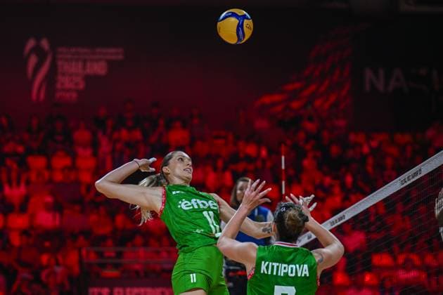 Canada v Bulgaria - FIVB Women s Volleyball World Championship, WM, Weltmeisterschaft NAKHON RATCHASIMA, THAILAND - AUGUST 23: Hristina Hristova Vuchkova (11) of Bulgaria in action during the FIVB Women s Volleyball World Championship between Canada and Bulgaria at Korat Chatchai Sports Hall, in Nakhon Ratchasima, Thailand, on August 23, 2025. Mustafa Hatipoglu Anadolu Nakhon Ratchasima Thailand. Editorial use only. Please get in touch for any other usage.  Copyright: x2025xAnadoluxMustafaxHatipoglux