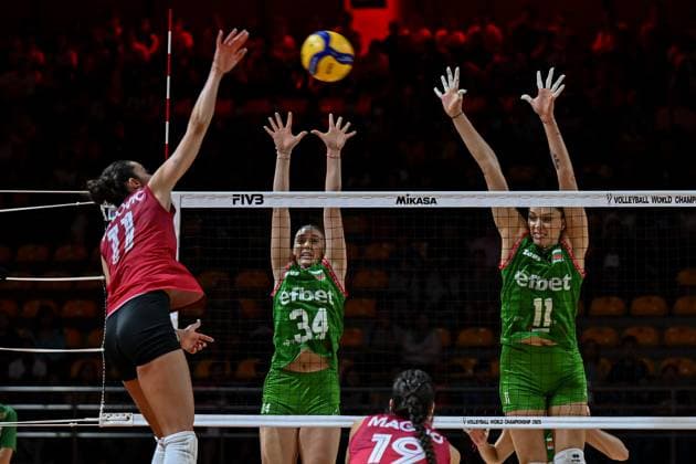 Sport Bilder des Tages Canada v Bulgaria - FIVB Women s Volleyball World Championship, WM, Weltmeisterschaft NAKHON RATCHASIMA, THAILAND - AUGUST 23: Andrea Mitrovic (11) of Canada in action during the FIVB Women s Volleyball World Championship between Canada and Bulgaria at Korat Chatchai Sports Hall, in Nakhon Ratchasima, Thailand, on August 23, 2025. Mustafa Hatipoglu Anadolu Nakhon Ratchasima Thailand. Editorial use only. Please get in touch for any other usage.  Copyright: x2025xAnadoluxMustafaxHatipoglux
