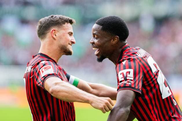 23 08 2025 Soccer, 2025 2026, 2 Bundesliga, Matchday 3, Hannover 96 1 FC Magdeburg R Ime Okon Hannover celebrates after his goal to 2 0 with L Enzo Leopold Hannover DFL REGULATIONS PROHIBIT ANY USE OF PHOTOGRAPHS AS IMAGE SEQUENCES AND OR QUASI VIDEO