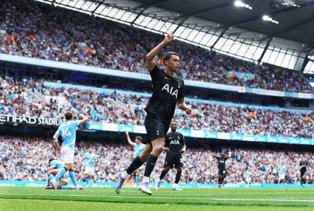 Brennan Johnson of Tottenham Hotspur celebrates scoring the opening goal Manchester City v Tottenham Hotspur, Premier League, Football, Etihad Stadium, Manchester, UK - 23 Aug 2025Manchester Etihad Stadium United Kingdom EDITORIAL USE ONLY No use with unauthorised audio, video, data, fixture lists, club league logos or live services. Online in-match use limited to 120 images, no video emulation. No use in betting, games or single club league player publications. Copyright: xMattxWest Shutterstockx 15449559u