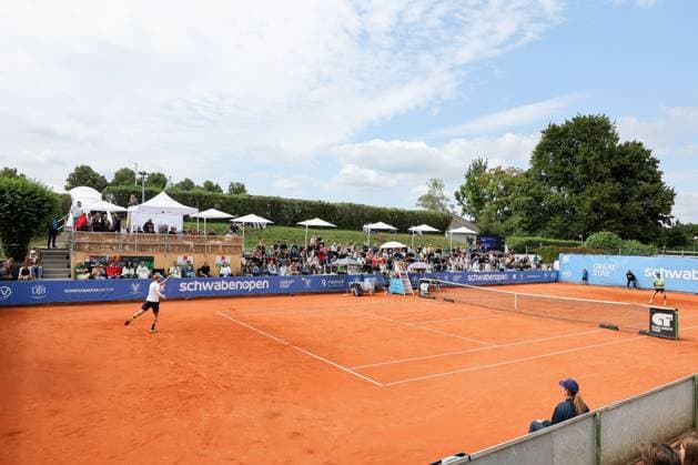 many spectators at the final, Cedrik Marcel Stebe GER vs Alexander Ritschard SUI , ATP Challenger Schwaben Open, Men, Final, Singles, Tennis, 23 08 2025 Augsburg Bavaria Germany Copyright: xkolbert-press ChristianxKolbertx