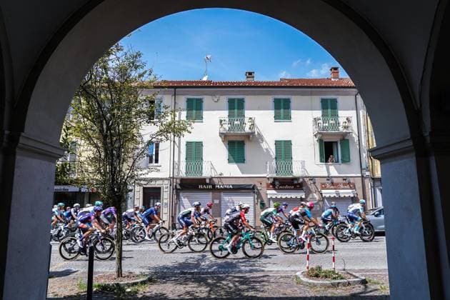The 2025 Vuelta. First stage, Venaria Reale-Novara The 2025 Vuelta. Stage one of the Tour of Spain, from Venaria Reale to Novara. Pictured is the race s passage through San Mauro, in the Turin hills. San Mauro, Italy 23 August 2025, Credit:Selene Daniele Avalon Italy, TO, San Mauro  Copyright: xSelenexDanielex xAvalonx 0831242587st