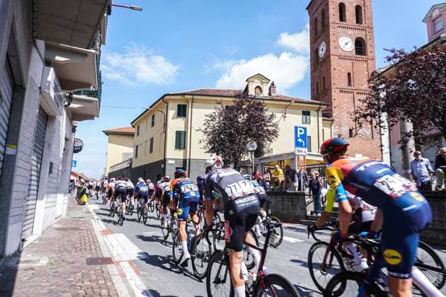 The 2025 Vuelta. First stage, Venaria Reale-Novara The 2025 Vuelta. Stage one of the Tour of Spain, from Venaria Reale to Novara. Pictured is the race s passage through San Mauro, in the Turin hills. San Mauro, Italy 23 August 2025, Credit:Selene Daniele Avalon Italy, TO, San Mauro  Copyright: xSelenexDanielex xAvalonx 0831242598st