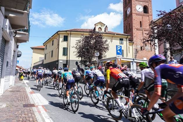 The 2025 Vuelta. First stage, Venaria Reale-Novara The 2025 Vuelta. Stage one of the Tour of Spain, from Venaria Reale to Novara. Pictured is the race s passage through San Mauro, in the Turin hills. San Mauro, Italy 23 August 2025, Credit:Selene Daniele Avalon Italy, TO, San Mauro  Copyright: xSelenexDanielex xAvalonx 0831242602st