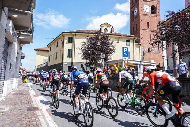 The 2025 Vuelta. First stage, Venaria Reale-Novara The 2025 Vuelta. Stage one of the Tour of Spain, from Venaria Reale to Novara. Pictured is the race s passage through San Mauro, in the Turin hills. San Mauro, Italy 23 August 2025, Credit:Selene Daniele Avalon Italy, TO, San Mauro  Copyright: xSelenexDanielex xAvalonx 0831242603st