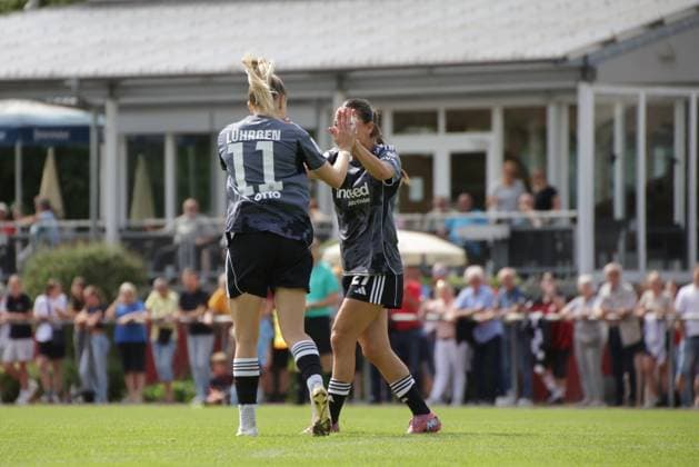 24 08 2025, xgrfx, Soccer Test Match , SC Freiburg Women Eintracht Frankfurt Women v l Goal, Nina Lührßen Eintracht Frankfurt DFL DFB REGULATIONS PROHIBIT ANY USE OF PHOTOGRAPHS as IMAGE SEQUENCES and or QUASI VIDEO Freiburg
