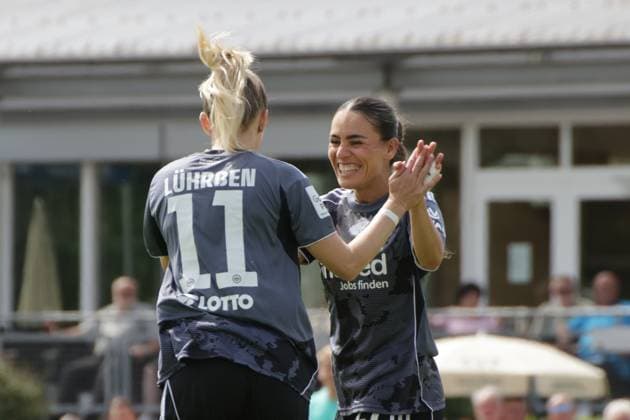 24 08 2025, xgrfx, Soccer Test Match , SC Freiburg Women Eintracht Frankfurt Women v l Goal, Nina Lührßen Eintracht Frankfurt DFL DFB REGULATIONS PROHIBIT ANY USE OF PHOTOGRAPHS as IMAGE SEQUENCES and or QUASI VIDEO Freiburg