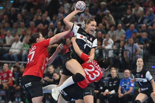 Andrea JACOBSEN Blomberg Lippe , action,duel against Natsuk AIZAWA Thueringer HC and Josefine HANFLAND Thueringer HC ,li Handball Super Cup 2025 Women HSG Blomberg Lippe vs Thueringer HC on 23 08 2025, SAP GARDEN Munich Â