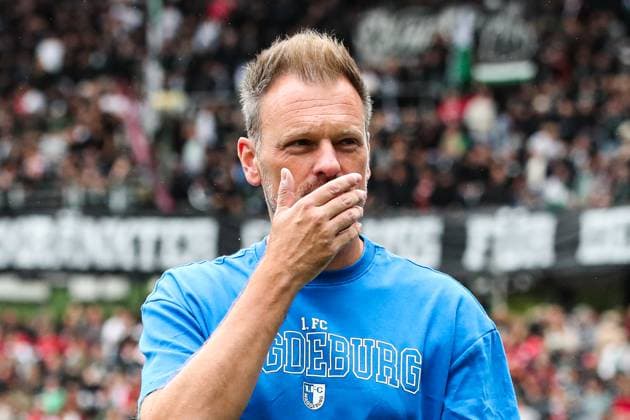Coach Markus Fiedler 1 FC Magdeburg 2 Soccer Bundesliga Season 2025 2026 Hannover 96 vs 1 FC Magdeburg at the Heinz von Heiden Arena in Hannover Soccer,Man,Men,Germany,23 08 2025