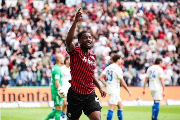 Goal celebration goal scorer Imre Okon Hannover 96,20 scores to 2 0 2 Soccer Bundesliga season 2025 2026 Hannover 96 vs 1 FC Magdeburg in the Heinz von Heiden Arena in Hannover action,soccer,man,men,Germany,23 08 2025