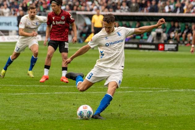 Germany Soccer 2 Bundesliga, Matchday 3, Hannover 96 1 FC Magdeburg 2025 26 on 23 8 2025 in Hannover Heinz von Heiden Arena Martijn Kaars 1 FC Magdeburg 9 on penalty kick Copyright: xSvenxHeidmannx