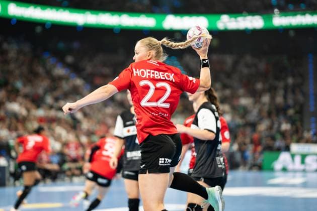 Handball, Women, DHB Cup, HSG Blomberg-Lippe - Thüringer HC