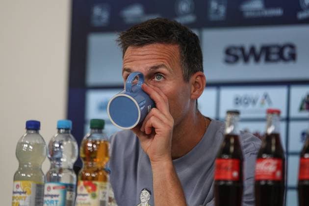Christian Eichner Karlsruher SC, Head Coach at the post-match press conference, GER, Karlsruher SC vs Eintracht Braunschweig, 2 Bundesliga, Matchday 3, 2025 2026, 23 08 2025, DFL REGULATES PROHIBIT ANY USE OF PHOTOGRAPHS AS IMAGE SEQUENCES AND OR QUASI VIDEO, GER, Karlsruher SC vs Eintracht Braunschweig, 2 Bundesliga, Matchday 3, 2025 2026, 23 08 2025 Karlsruhe Copyright: xEibner-Pressefoto JanxPrihodax EP_JPA