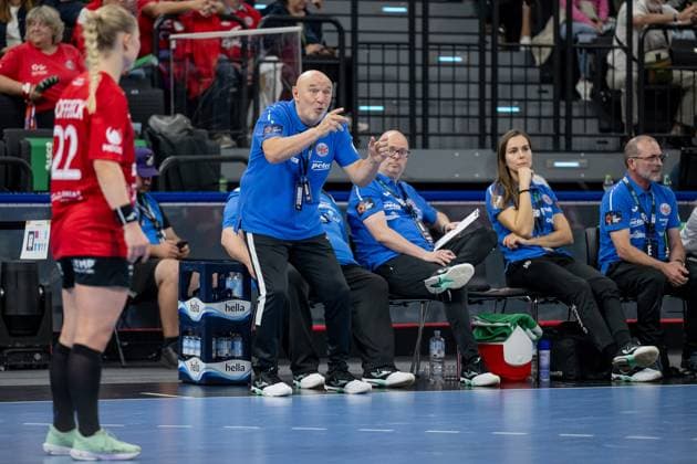 Herbert Mueller Head Coach, Thueringer HC engaged GER, HSG Blomberg Lippe vs Thueringer HC, Handball, HBF Supercup 2025, Final, 23 08 2025 GER, HSG Blomberg Lippe vs Thueringer HC, Handball, HBF Supercup 2025, Final, 23 08 2025 Muenchen Copyright: xEibner-Pressefoto HeikexFeinerx EP_HFR